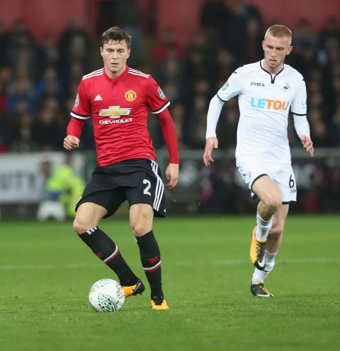 感到不小的 感到不小的